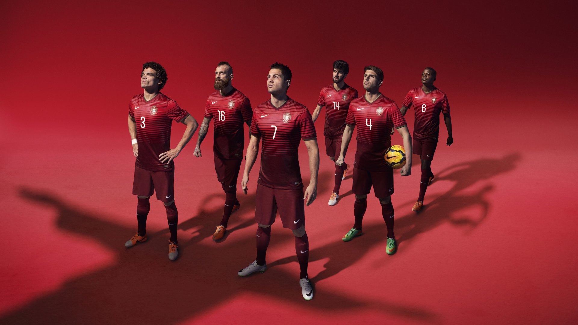 “帕布罗·马特拉的传球与进攻能力,打破美洲狮队防守和进攻的界限”